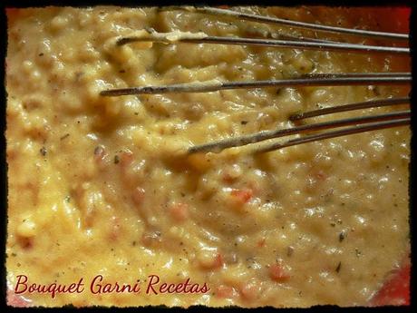 Budín de papa y queso con salsa de champiñones (Si mi bisabuela viviera, sería bloguera... y Día Mundial del Comercio Justo)
