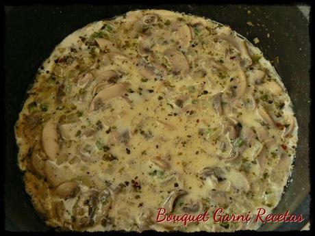 Budín de papa y queso con salsa de champiñones (Si mi bisabuela viviera, sería bloguera... y Día Mundial del Comercio Justo)