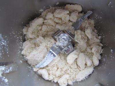 Pan de leche de almendras