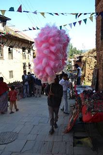 Día 32: Caminando desde Nagarkot a Changu Narayan. Bhaktapur.