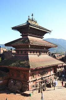 Día 32: Caminando desde Nagarkot a Changu Narayan. Bhaktapur.
