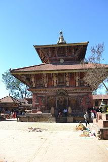 Día 32: Caminando desde Nagarkot a Changu Narayan. Bhaktapur.