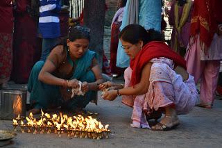 Día 32: Caminando desde Nagarkot a Changu Narayan. Bhaktapur.