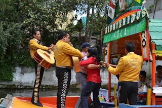 Día 1: Bienvenida a Ciudad de México y Xochimilco. 23 de septiembre de 2012.