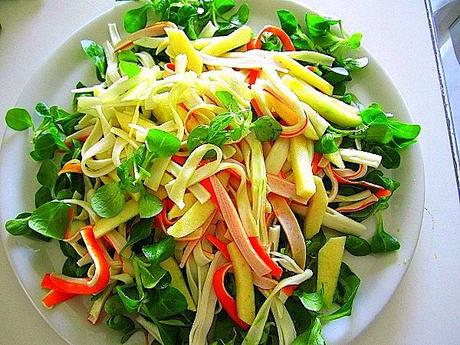 Ensalada de berros con palitos de mar y aguacates ensalada-de-berros-con-palitos-de-mar-y-aguacates (5)