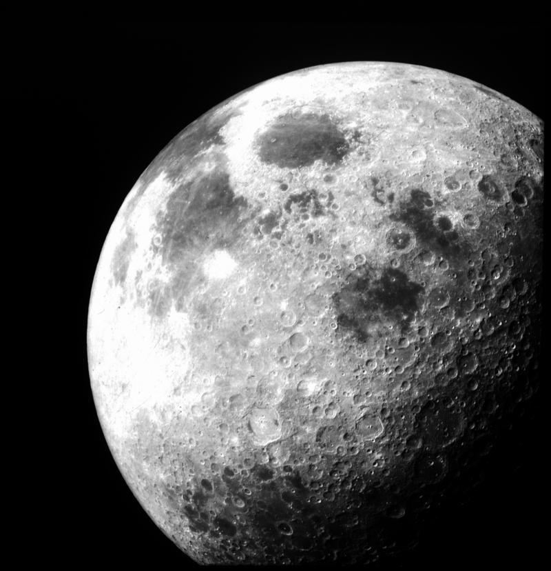 El agua de la Luna tiene el mismo origen que la terrestre