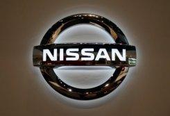 El logotipo de Nissan en las oficinas de la empresa en Yokohama, al sur de Tokio, en una imagen tomada este 10 de mayo