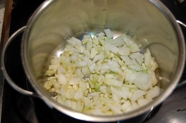 Sopa de champiñones. Una receta de sopa fácil