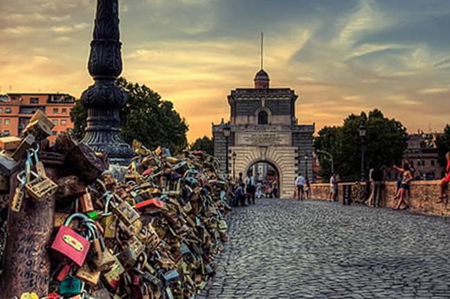 Los mejores destinos para robar un beso