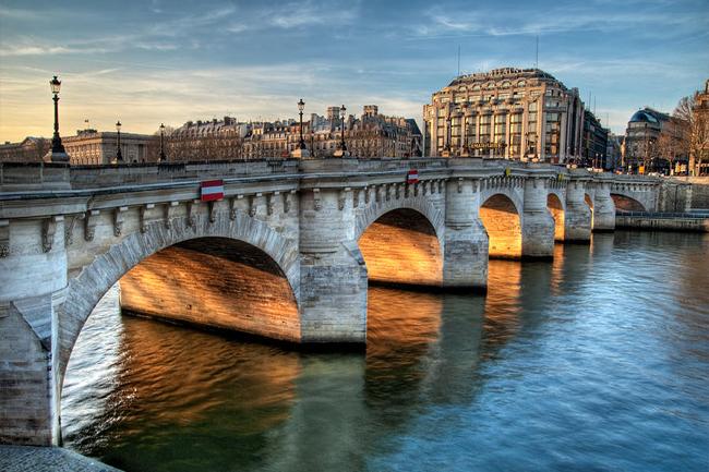 Los mejores destinos para robar un beso