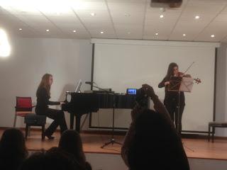 Investigando y sonando