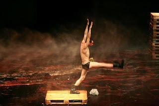 The Old King, un desafío físico para el ejecutante y un gusto visual para el espectador