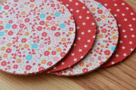 técnica decoupage decoración hazlo tu mismo decoupage posa vasos do it your self posavasos artículos hogar decoración y diseño de interiores decoración mesas fiestas temáticas decoración mesas buffets decoración diy posavasos blog decoración nórdica 