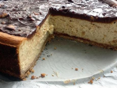 CHEESECAKE DE TURRÓN Y CHOCOLATE