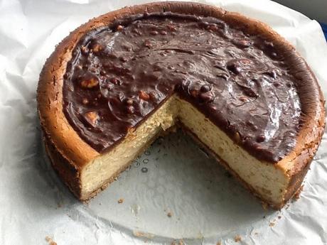 CHEESECAKE DE TURRÓN Y CHOCOLATE