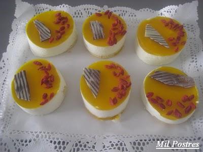 Semifrío de yogur con espejo de naranja