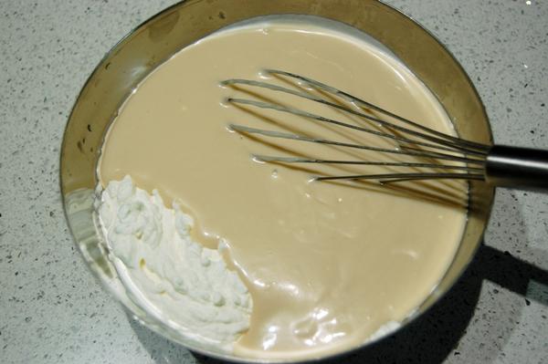 Tarta de crema de orujo, queso Mascarpone y gelatina de café
