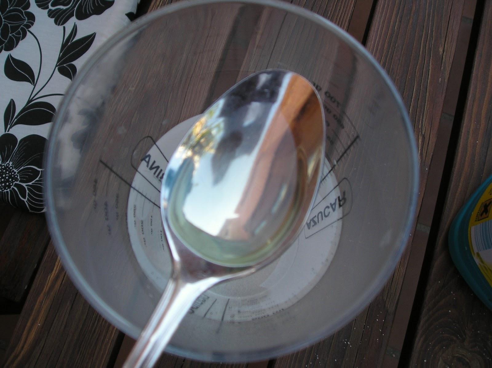 media-cucharada-de-lejía