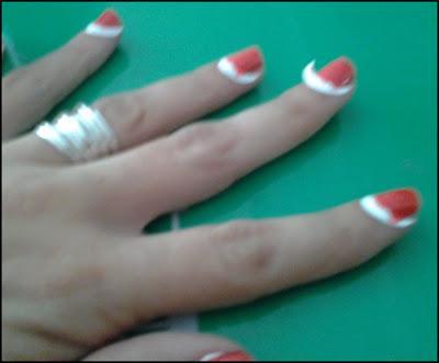 Creando mi manicura media luna