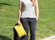 ¡Nuevo look! Print militar toque amarillo