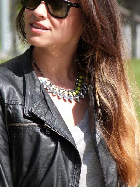 ¡Nuevo look! Print militar con toque amarillo