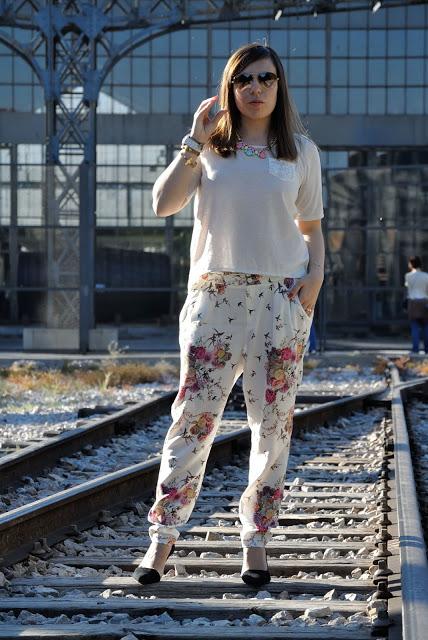 FLOWER PANTS.-