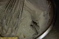 SEMIFRÍO DE FRUTOS ROJOS CON BASE DE MASA QUEBRADA