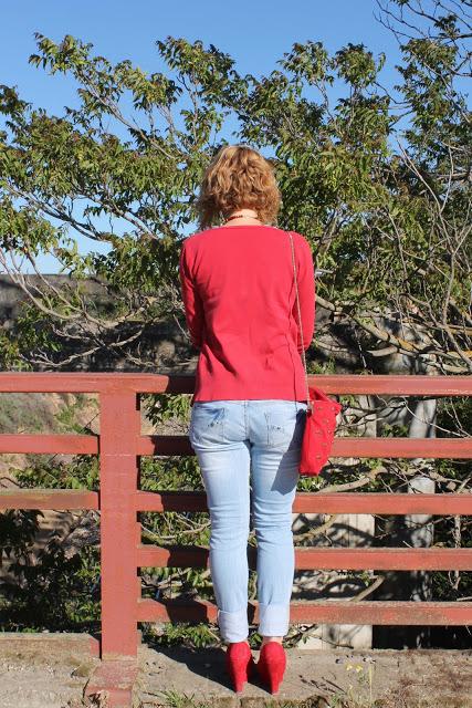 Simple outfit with jeans