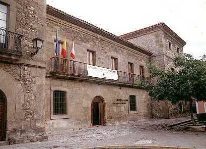Gijon: El Mar Cantabrico y el casco historico del Barrio de Cimavilla