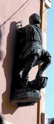 BARCELONA...EL NEGRE DE LA RIBA, BARCELONETA. 13-05-2013...