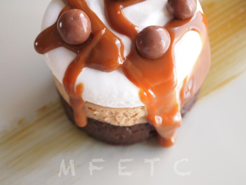 PASTEL DE CHOCOLATE Y DULCE DE LECHE