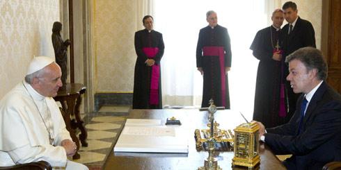 Papa Francisco recibió a presidente Juan Manuel Santos