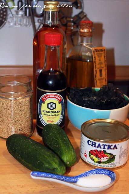 Ensalada de wakame, pepino y cangrejo