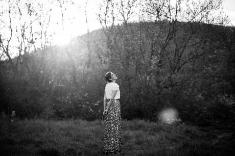 Invitada de boda con falda larga Invitada de boda con falda larga