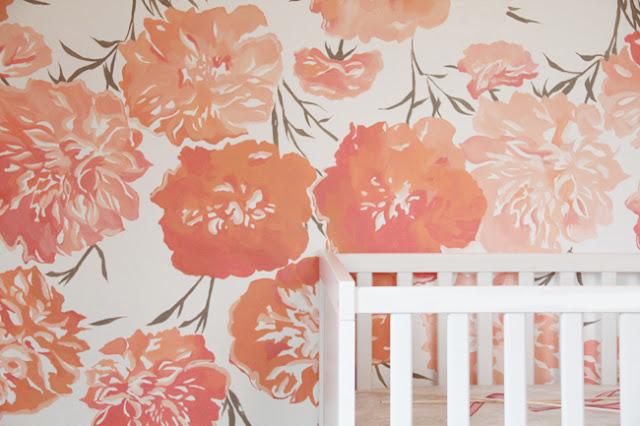 Hoy me gustan......flores en la pared.