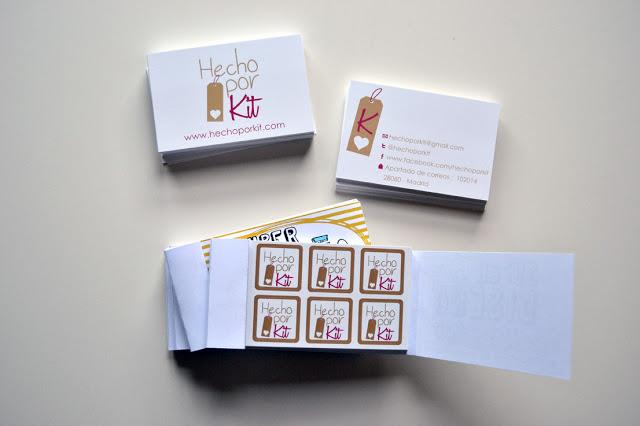 tarjetas y pegatinas hecho por kit