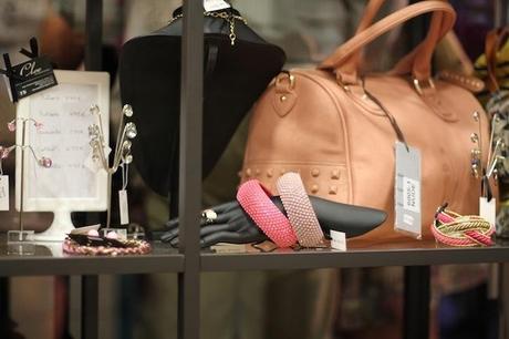 Mint and Pink for Cloe Complementos Opening