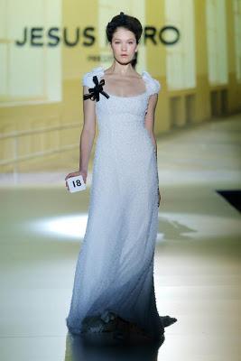 JESÚS PEIRÓ: COSTURAS 2014-Barcelona Bridal Week 2013-