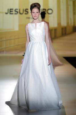 JESÚS PEIRÓ: COSTURAS 2014-Barcelona Bridal Week 2013-