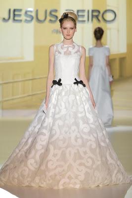 JESÚS PEIRÓ: COSTURAS 2014-Barcelona Bridal Week 2013-