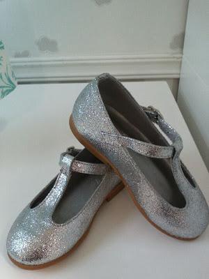 Y OTRA DE ZAPATITOS!