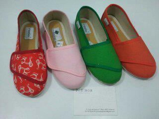 Y OTRA DE ZAPATITOS!