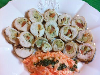Rollitos De Pollo Rellenos De Mozzarella, Tomate Y Pesto