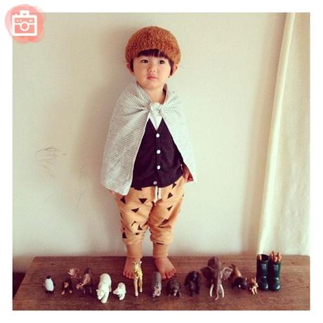 foto del día con niña y juguetes