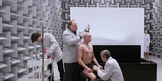 VANISHING WAVES (Lituania, 2012) Fantástico