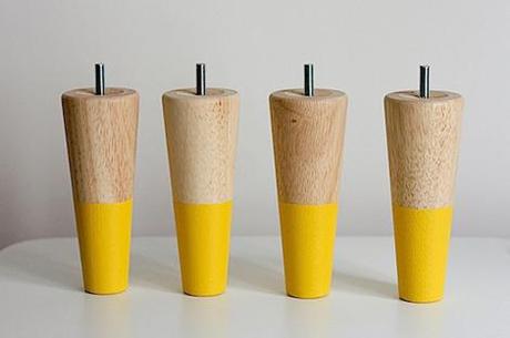 Patas pintadas de colores 2 Idea genial. Pintar de colores las patas de los muebles