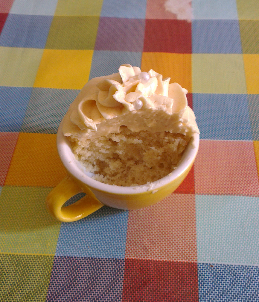 ♥ Cupcakes horneados en tazas y macetas de cerámica