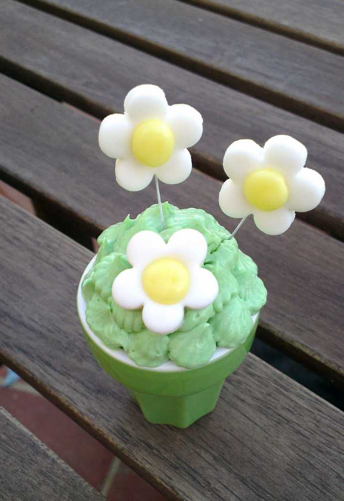 ♥ Cupcakes horneados en tazas y macetas de cerámica