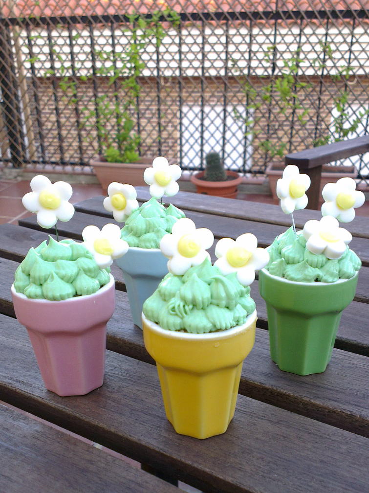 ♥ Cupcakes horneados en tazas y macetas de cerámica