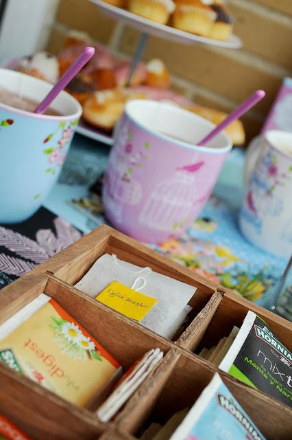 DESAYUNO CON PAJARITOS